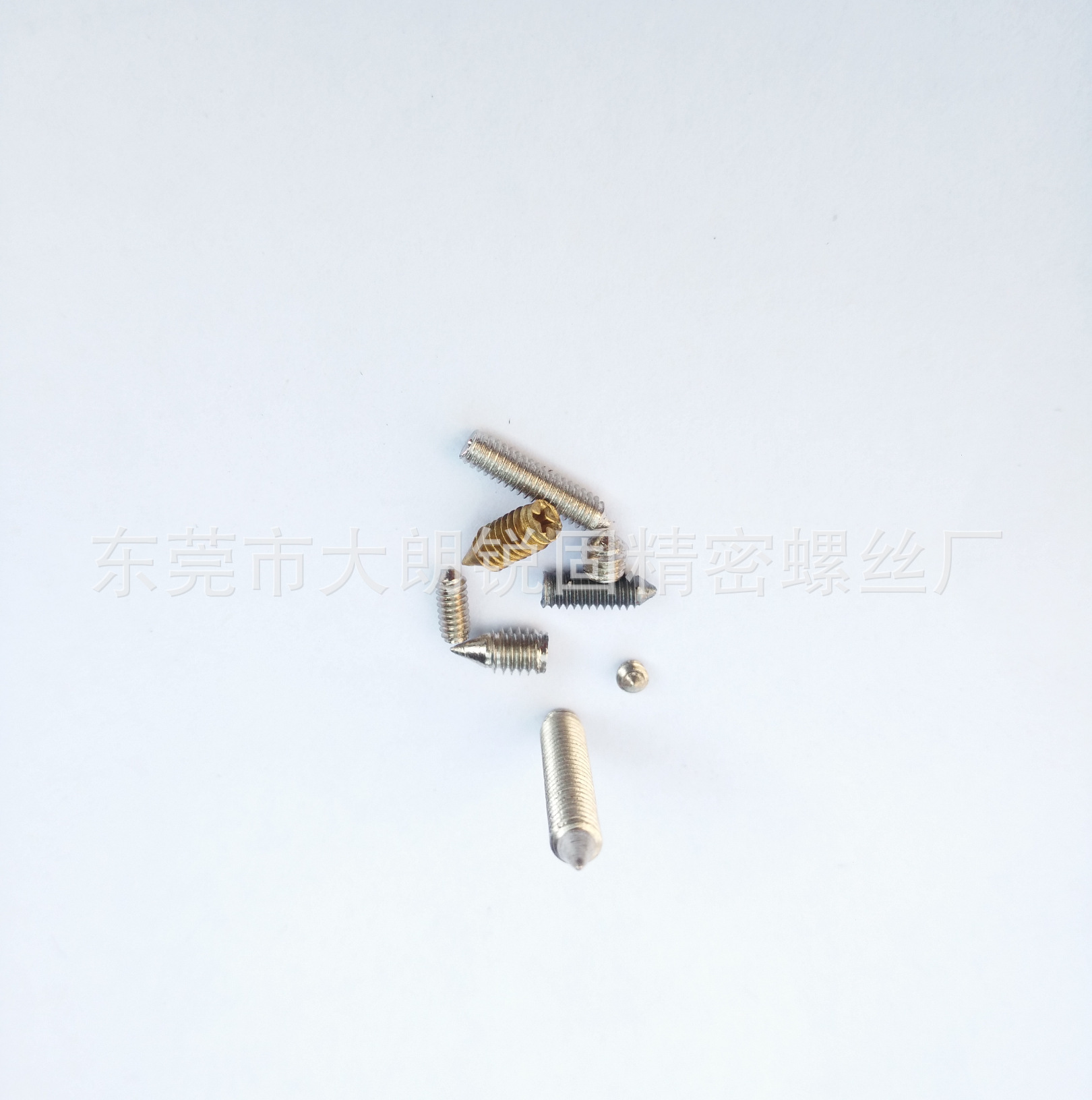 本厂专业生产各种材质；2*18非标紧定机米螺丝黄铜机米十字螺丝
