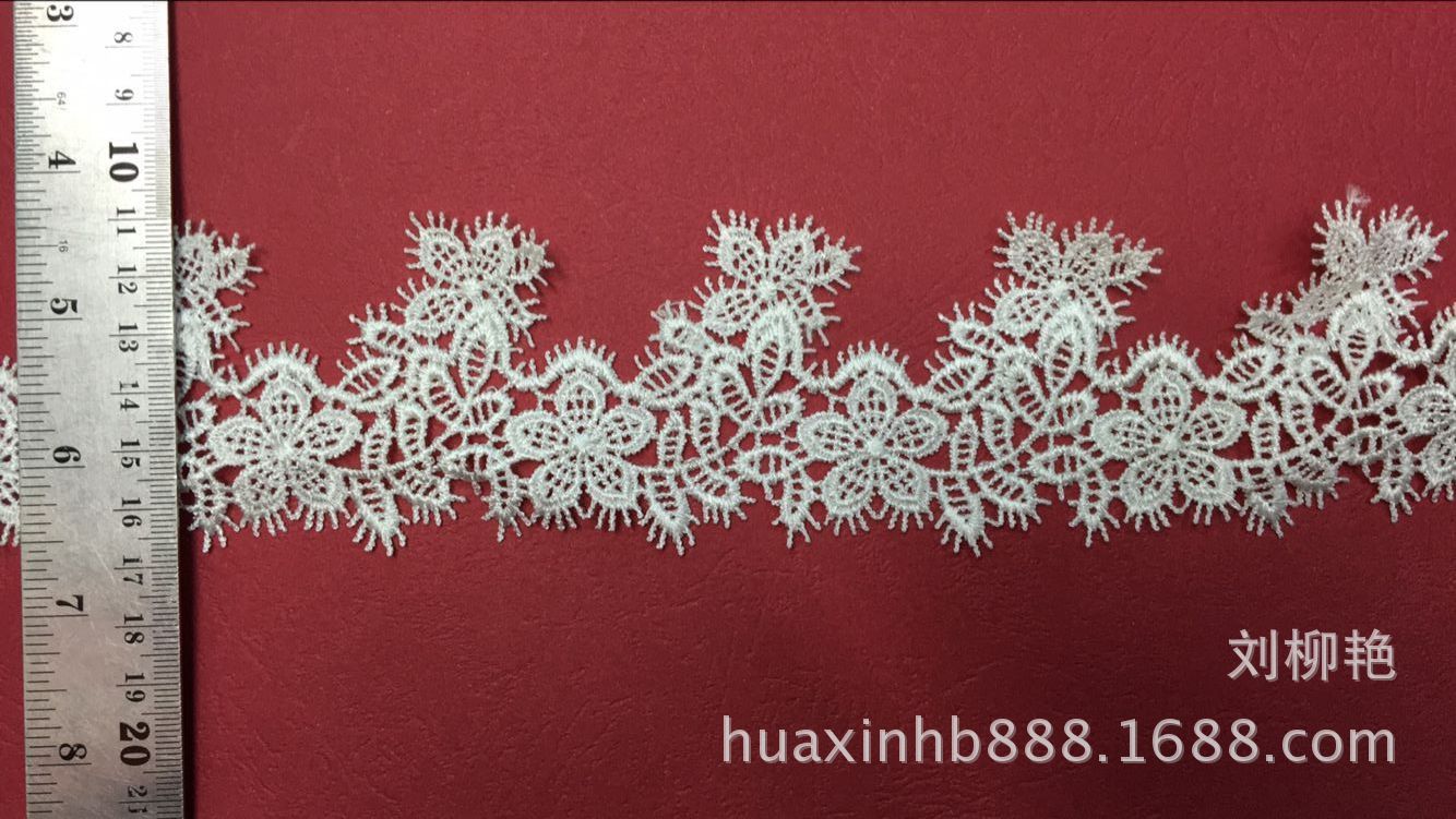 供应大量优质涤纶花边，韩版刺绣花边，厂家销售宽花边电脑刺绣