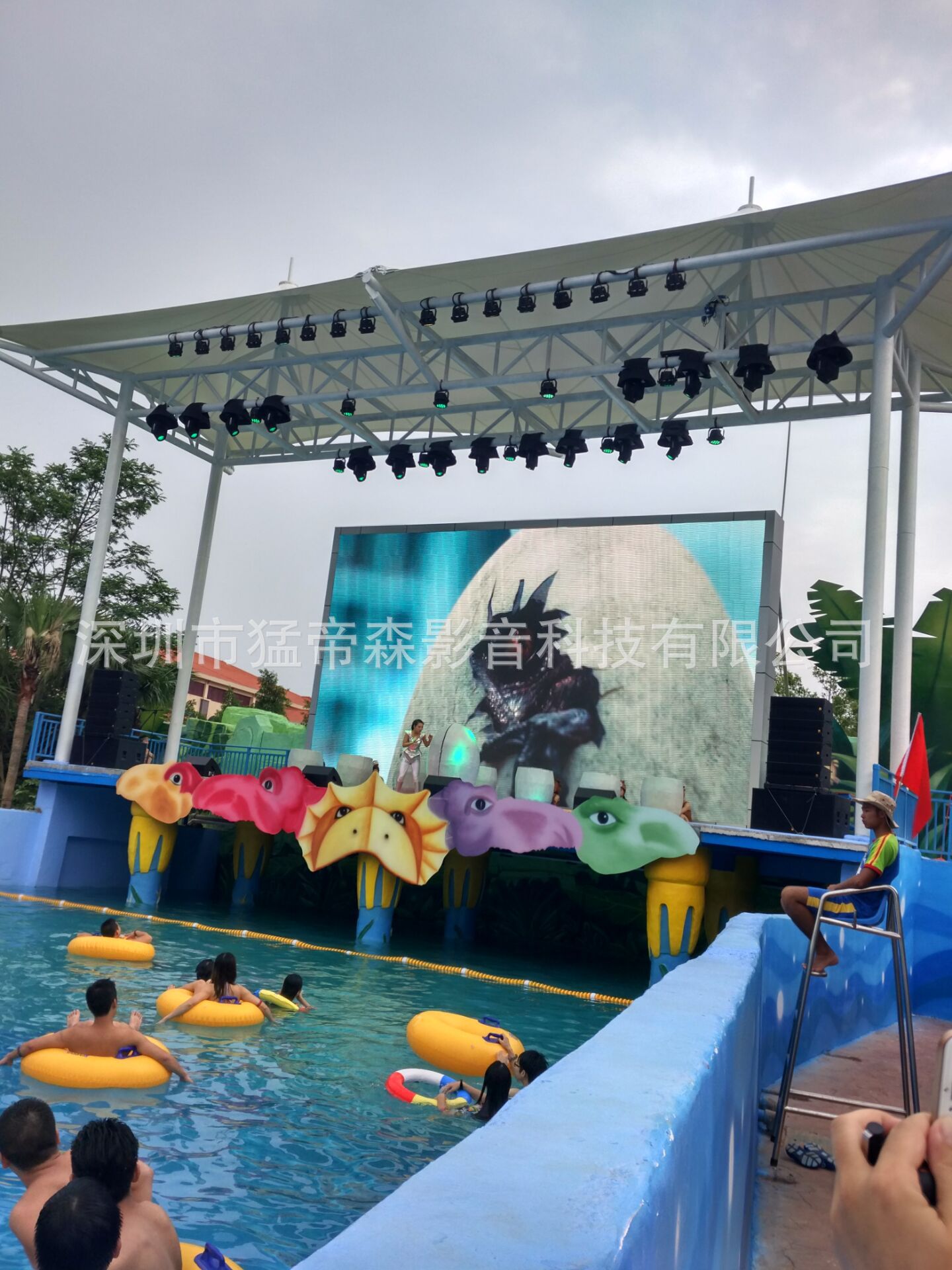 广东厂家供应大功率专业功放 专业音响设备 大型舞台音响设备