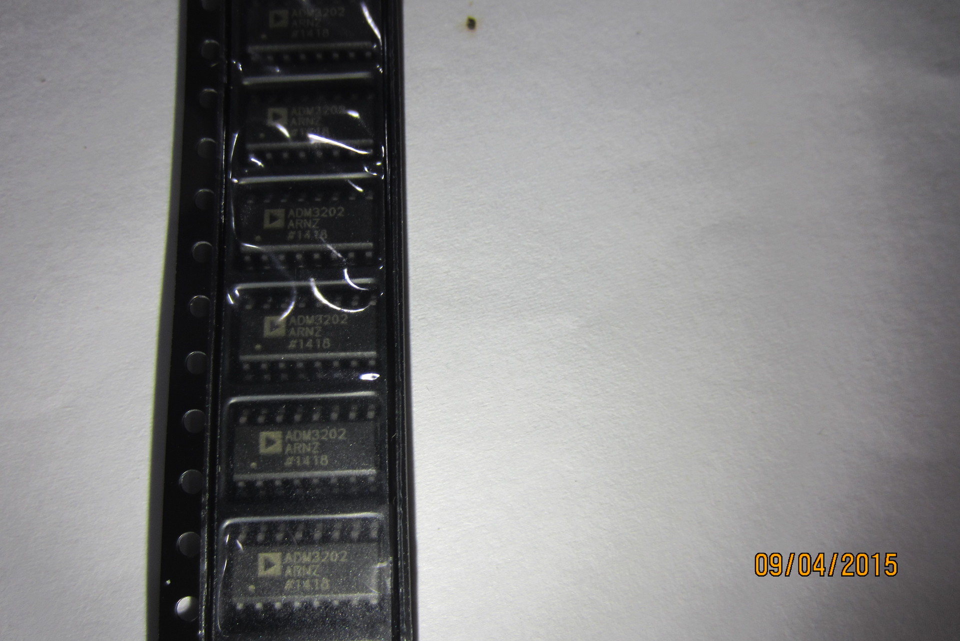 ADM3202ARNZ SOP-16 收发器 进口原装 - 数码批发网