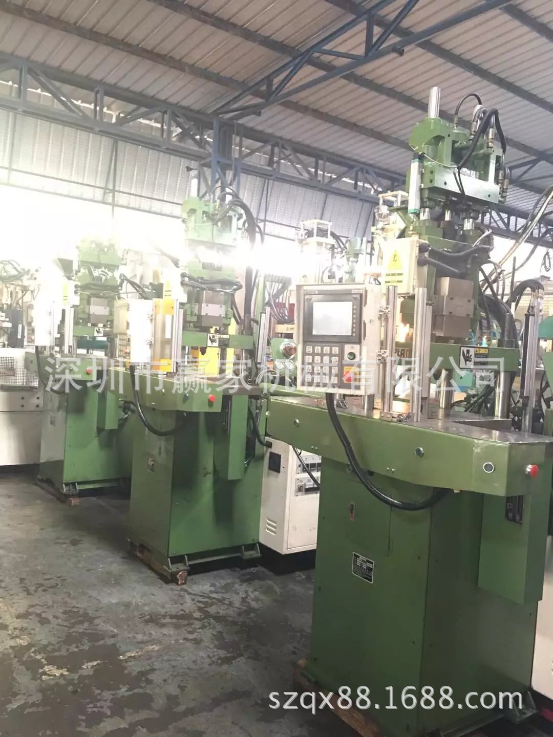 百塑85T双滑板立式注塑机