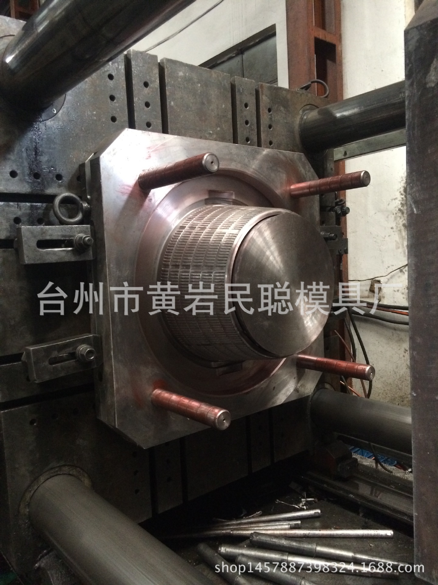 周转箱模具豆腐塑料筐水果箱日用品耐用不锈