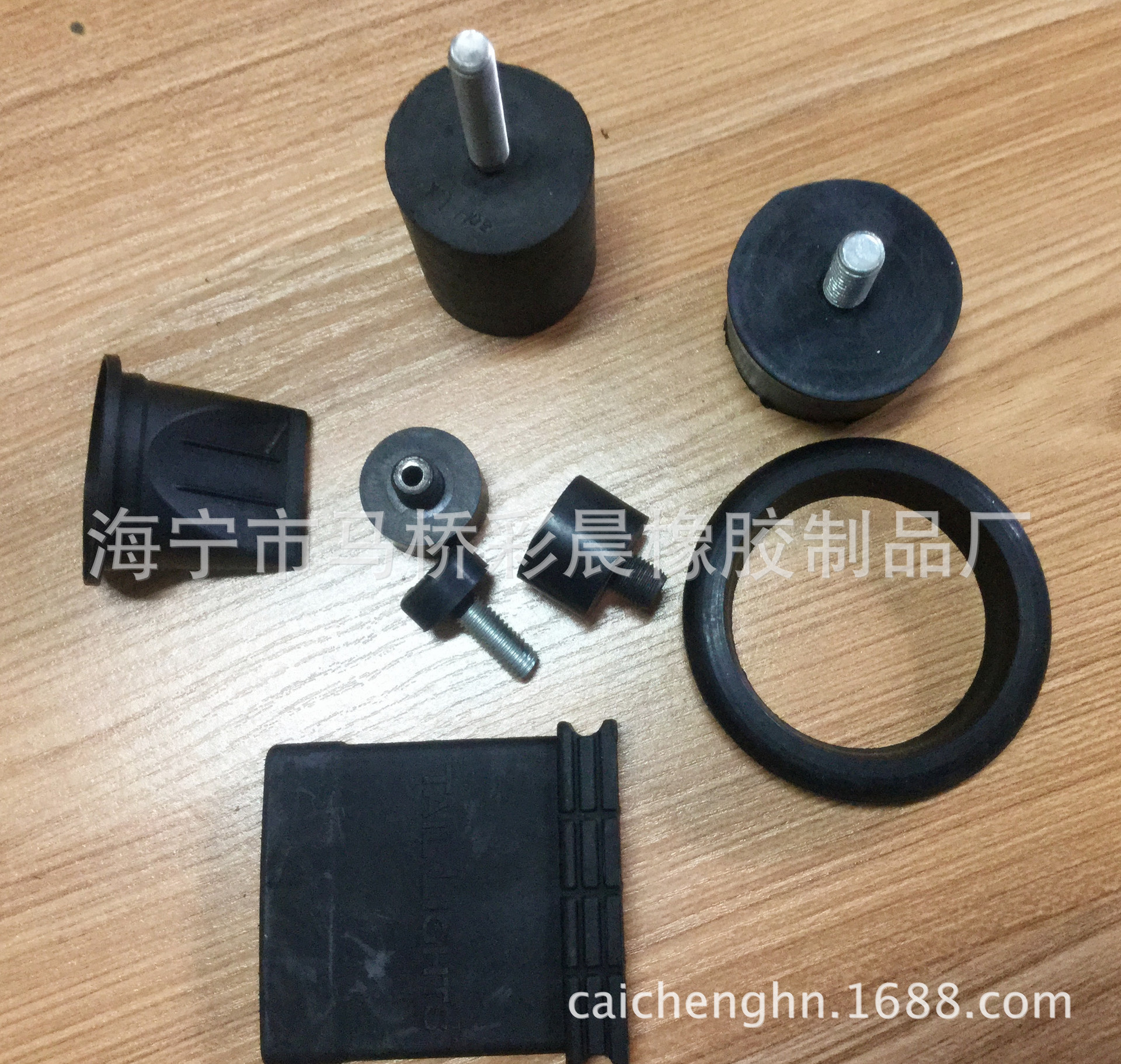 本厂长期生产各类橡胶机脚 硅胶机脚垫  品种规格多 可订制