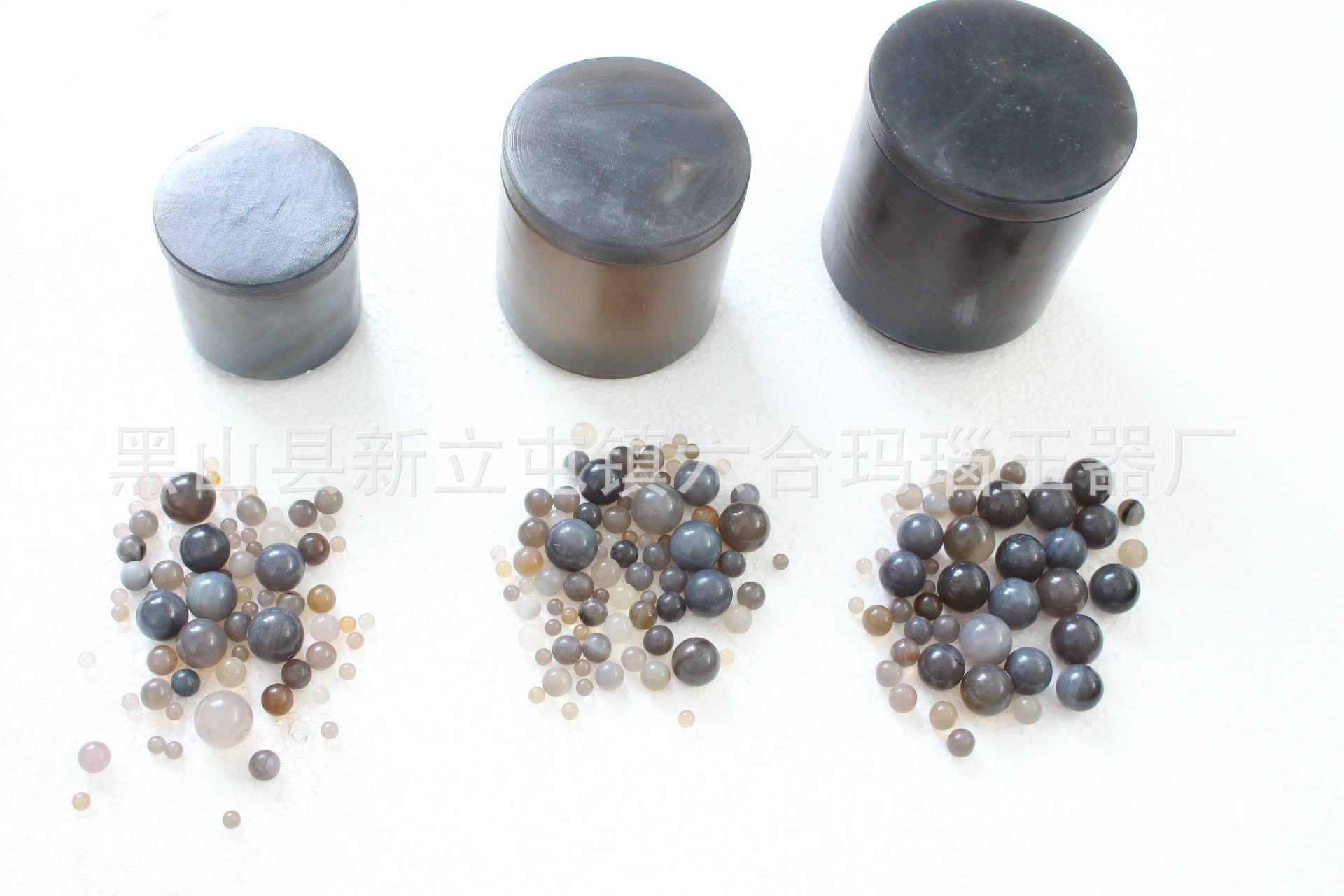 出口研钵,罐,球图组