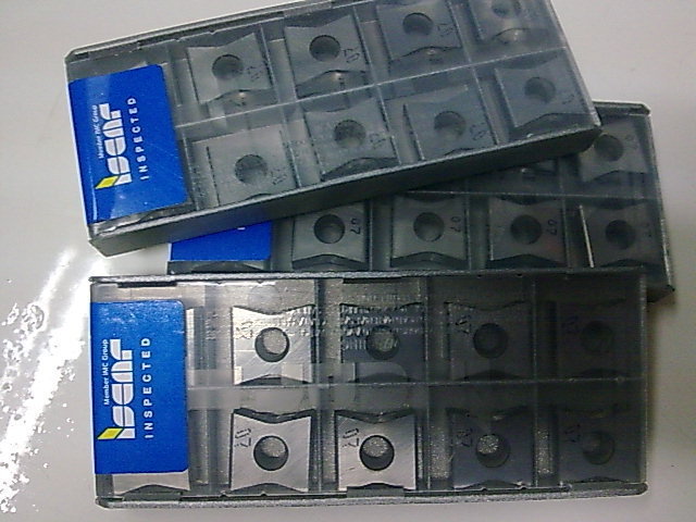 济南伊斯卡通槽刀片CCMT060204 IC30N