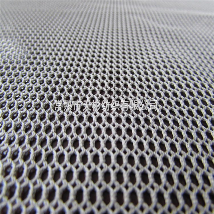 公司长期提供各种不同规格花型的单层网眼布 涤纶产品