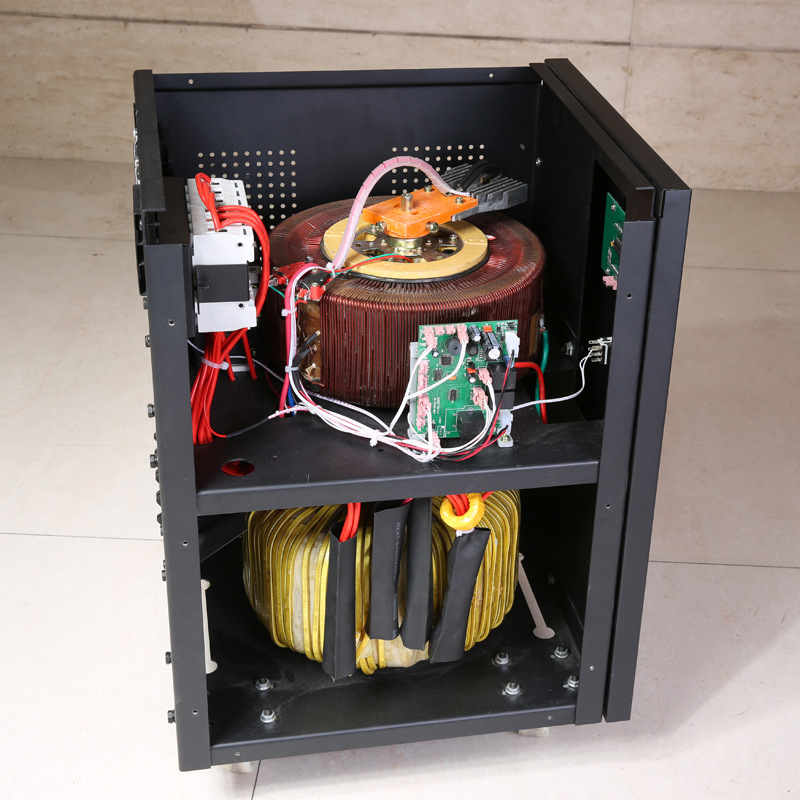 YIYһԪ15KW���ཻ����ѹ�� SVC/TND15KVA220V��ҵ��ѹ��Դ����