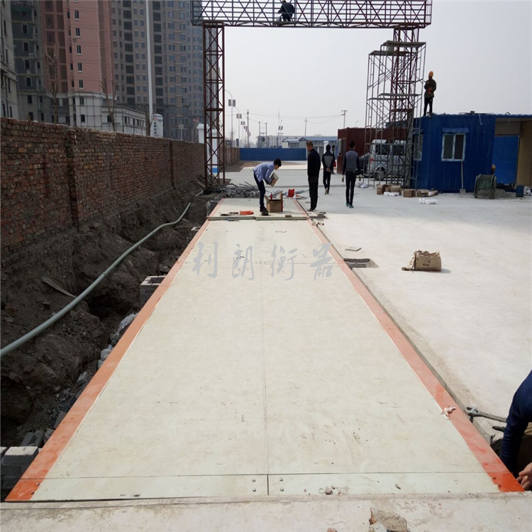 天津砂石地磅安装 3米宽18m长电子地磅 150吨加厚汽车衡供应