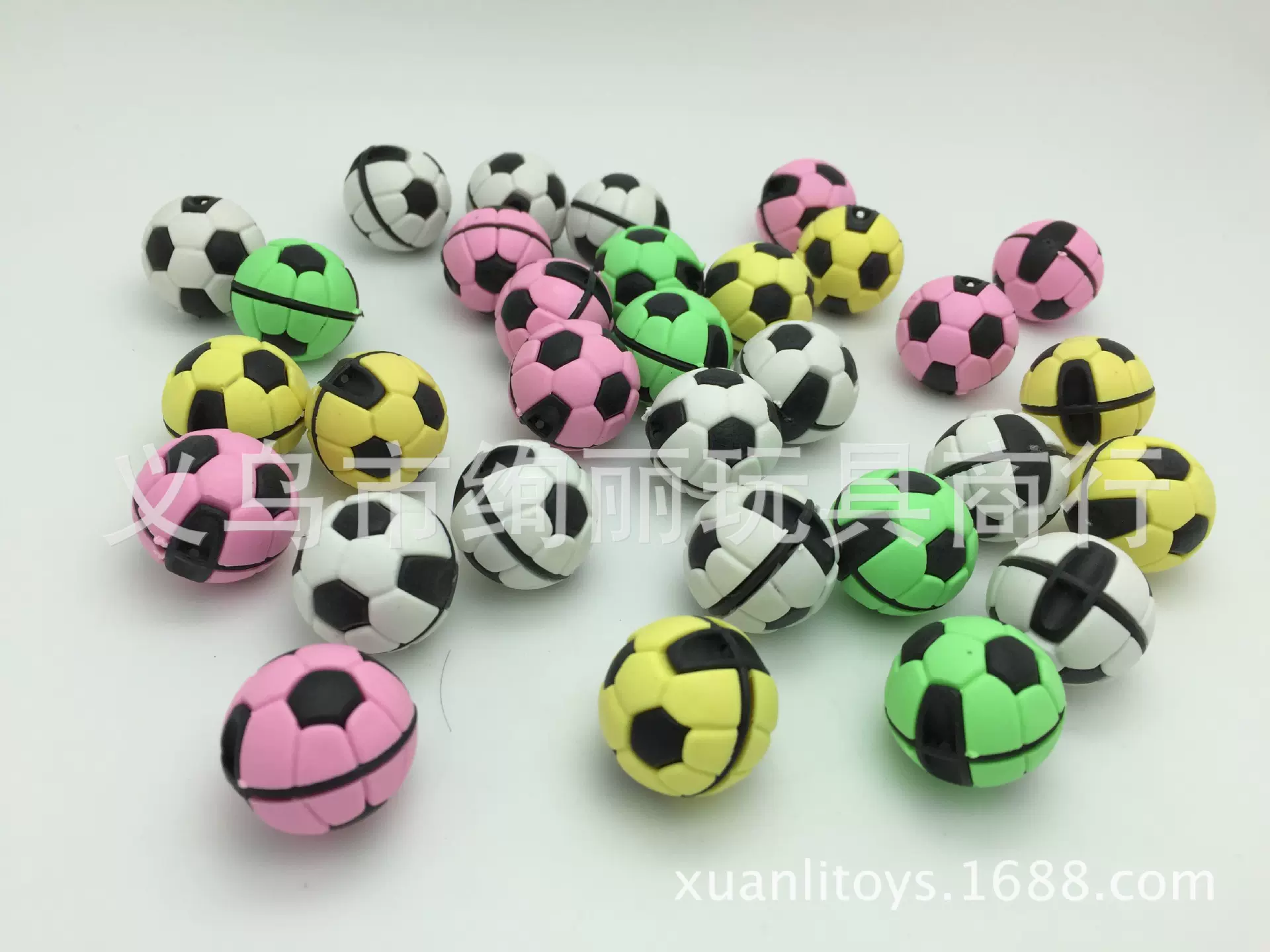儿童小玩具 25mm足球DIY足球玩具 赠品玩具 32MM扭蛋玩具