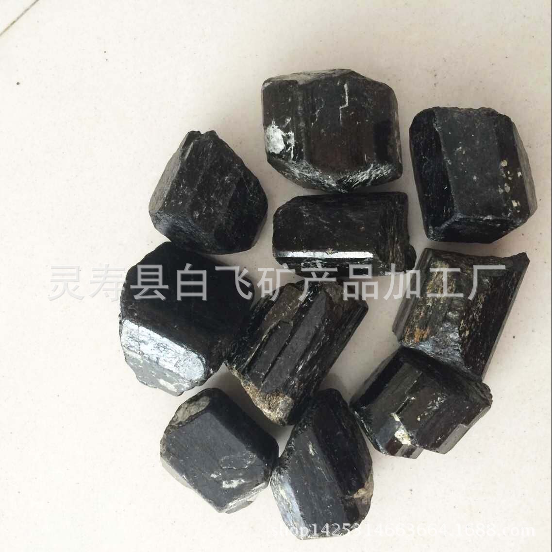 厂家供应新疆晶体电气石锗石黑碧玺颗粒托玛琳原石5-7厘米