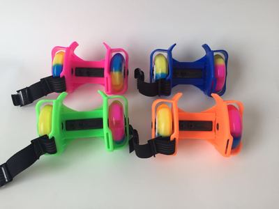 厂家批发儿童 风火轮二代暴走鞋 发光轮滑 星空轮 流星轮溜冰