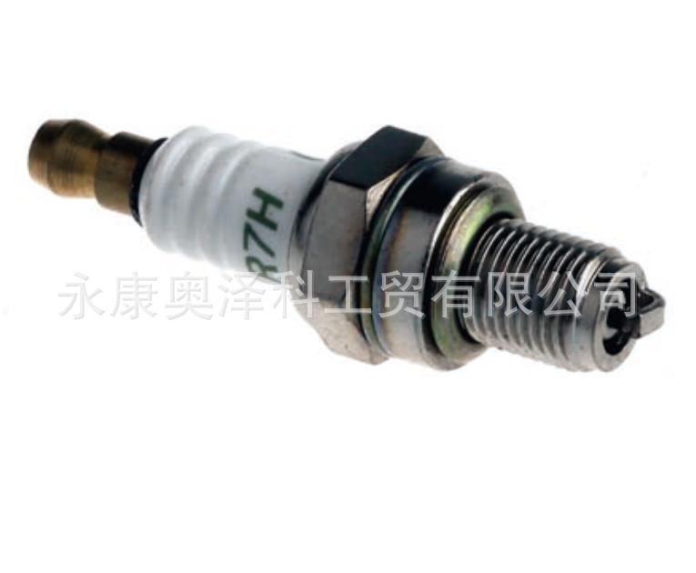 厂家直销四冲程 割草机割灌机除草机收割机适用于华盛139FA火花塞