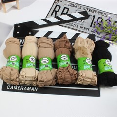 Women's Summer Thin Short Silk Stockings Crystal Silk Stockings Skin Tone Pair of Stockings Wholesale from Street Vendor Silk Stocking Manufacturer