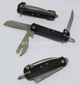 多功能刀钳;锤子;尖嘴钳