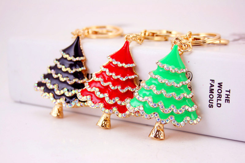 38g Weight Alloy, Metal Material Flower Pattern Unisex Gender Red, Green, Black Color Korean Oil Crafts Diamond-studded Christmas Tree Car Metal Pendant Bag Key Chain 1