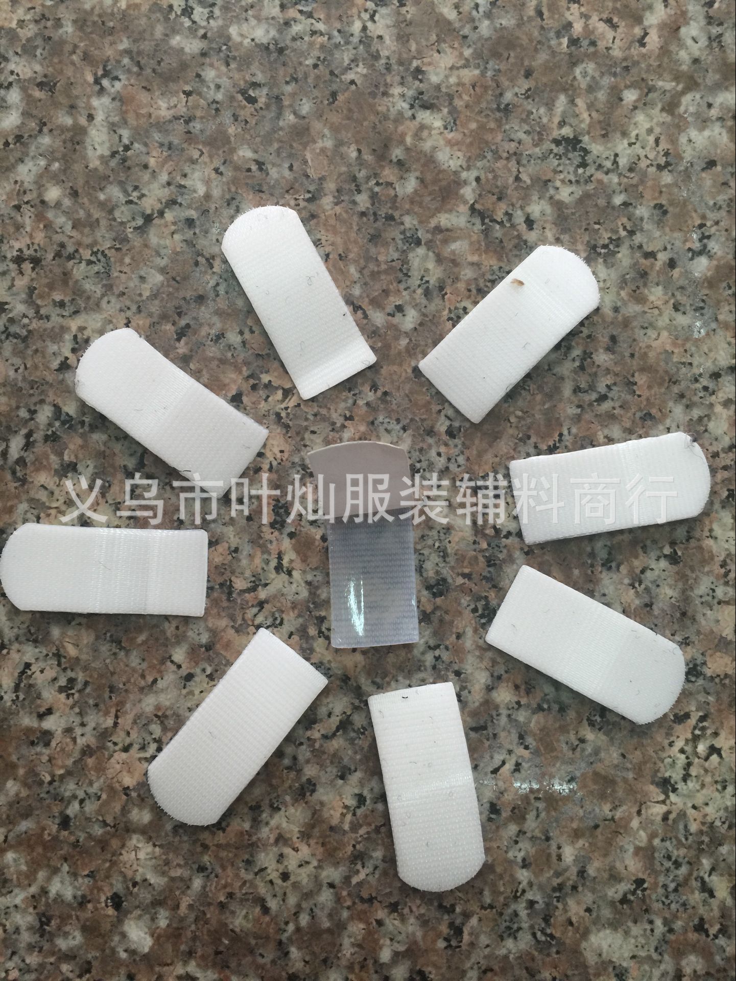 2*4.5半圆形带优质胶射出勾