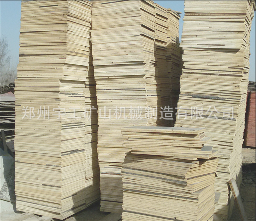 现货批发砖机竹胶板 加工订制PVC路面砖机实木复合托板批发价 - 建材批发网