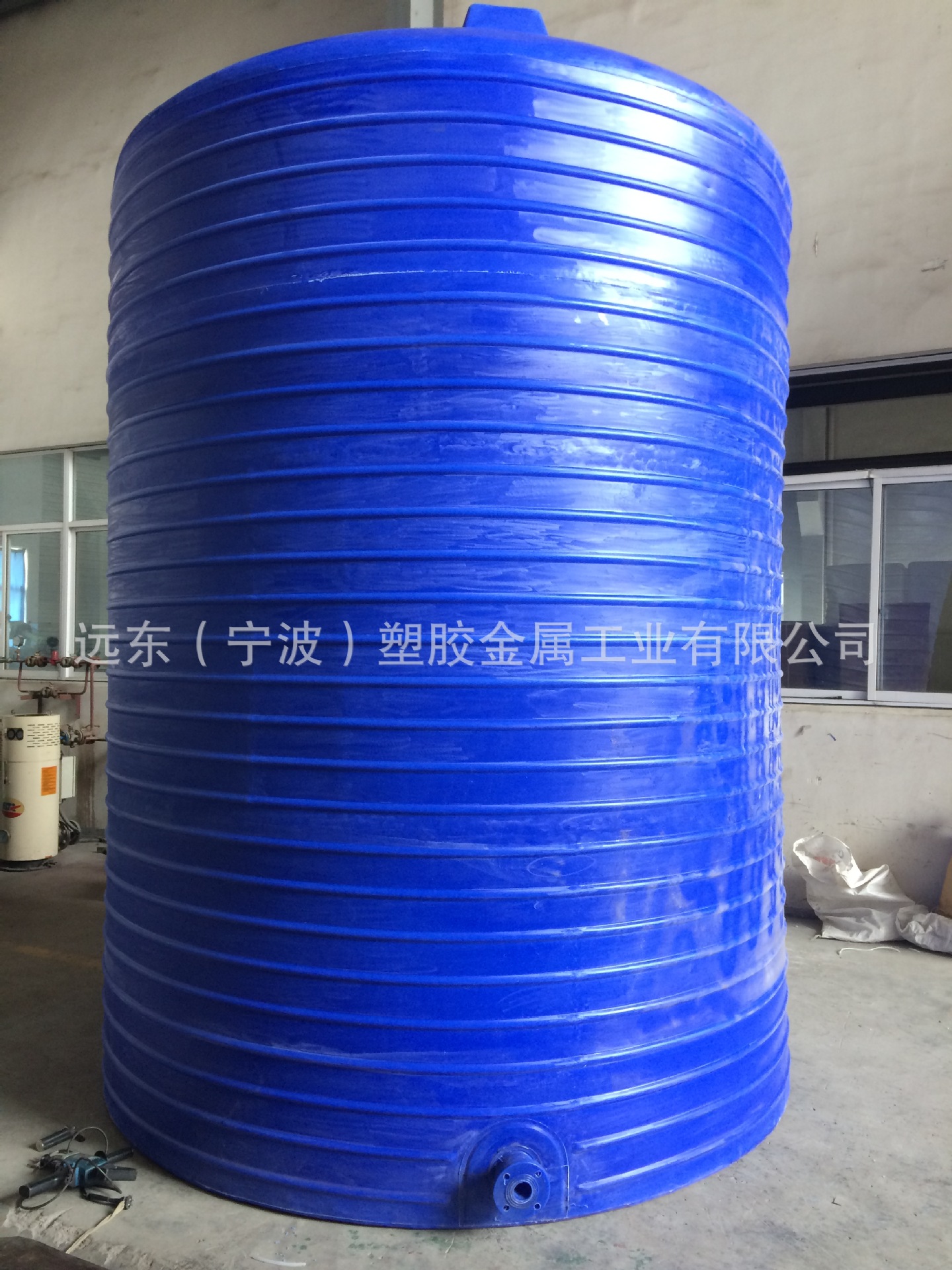 中国水箱特价直销远东品牌PE 水箱塑胶容器水塔从250L-50000L