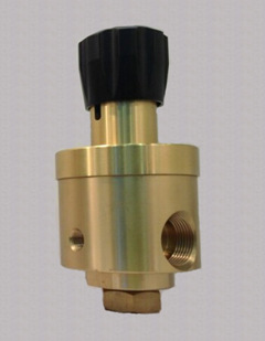 QR6 黄铜大流量减压器/氧气、氩气、氮气、氦气、空气减压器