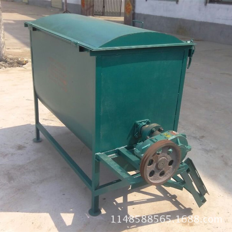 卧式饲料混合机、大型饲料搅拌机、大型奶牛饲料混合机