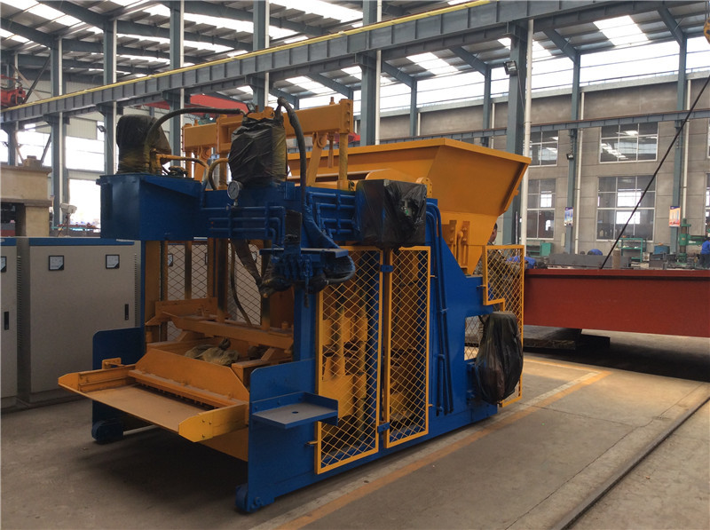 商家直销QMY10-15移动式制砖机 空心制砖机设备 欢迎来厂考察