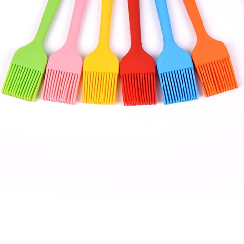 Small colored all-in-one silicone brush, oven baking cream brush, non-shedding barbecue brush, kitchen oil brush