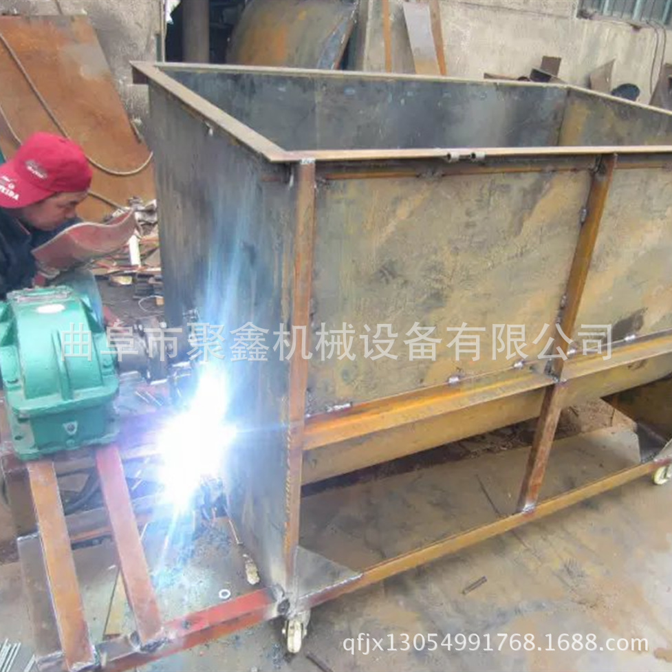 卧式饲料搅拌机价格