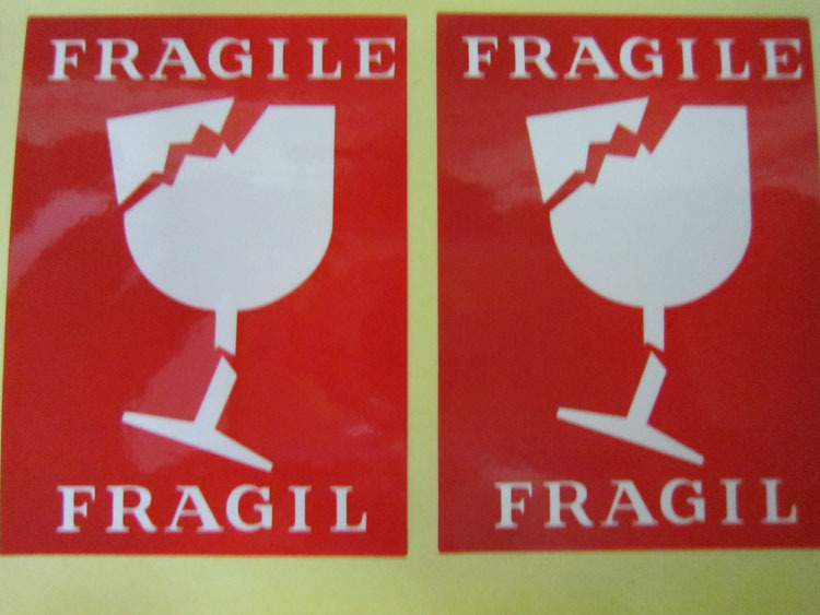 直销易碎品pet不干胶标签耐高温标签贴勿压小心轻放彩色贴纸定制