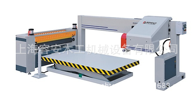 上海自动送料连线设备、江苏自动上下料机价格、连线自动推料设备
