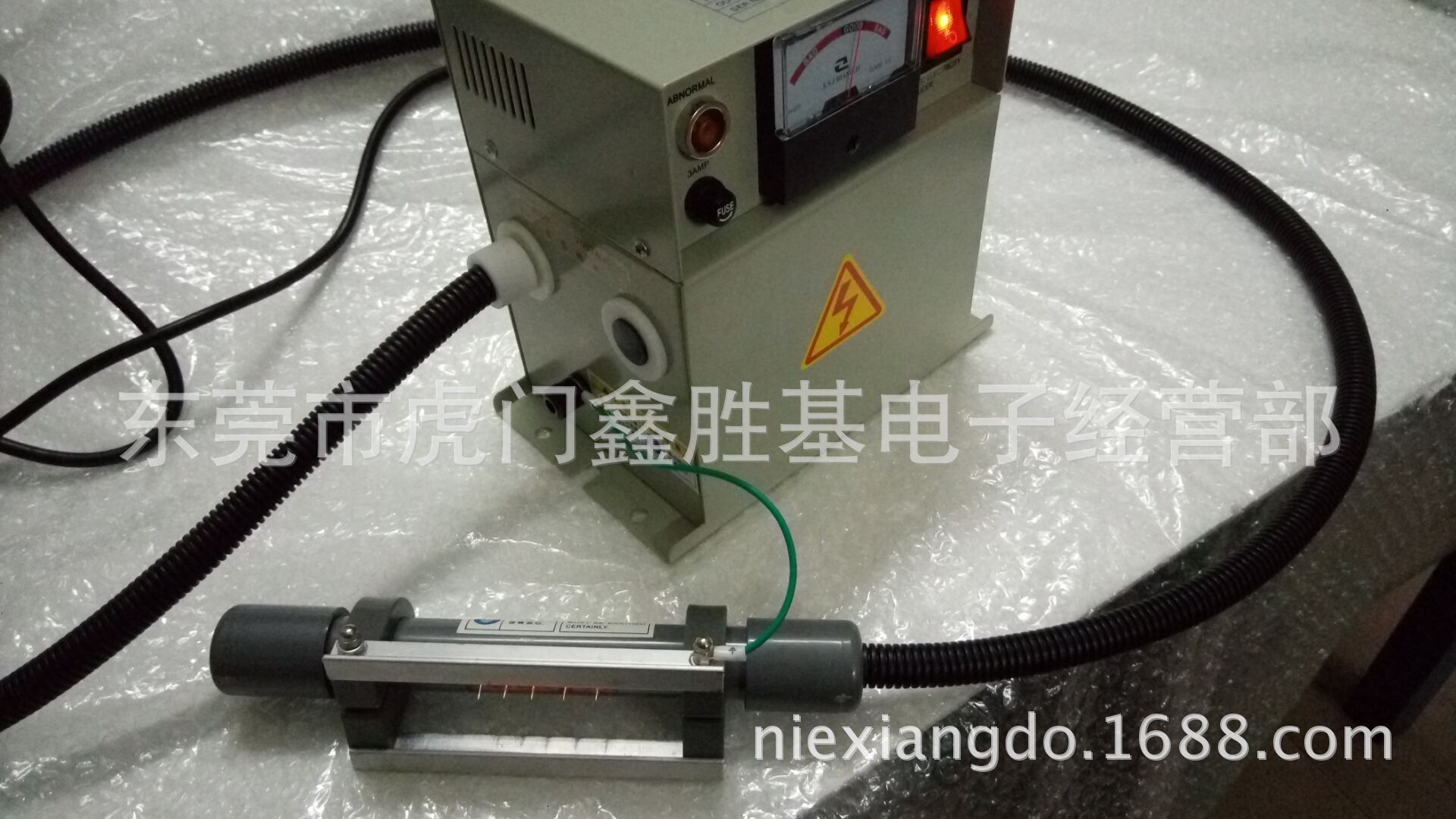 供应布料，皮料，包装材料定型机设备常用静电消除器