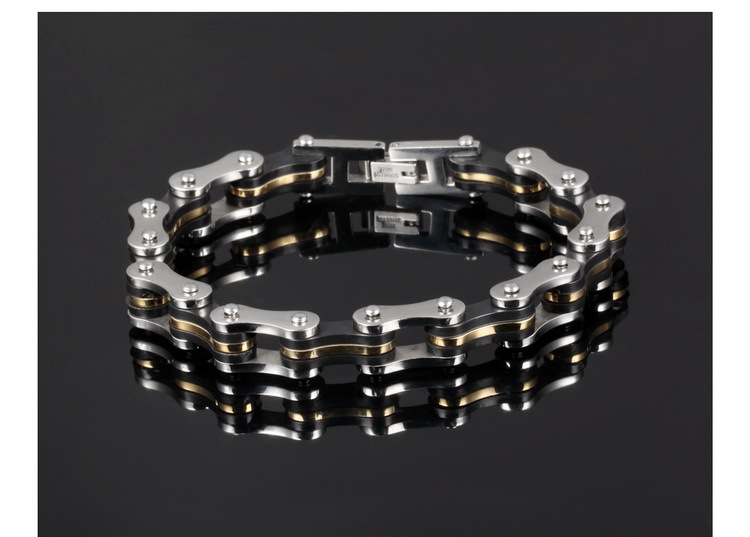 Korean Simple Titanium Steel Bracelet display picture 8