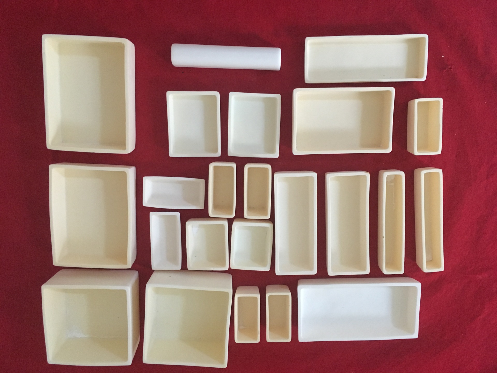 带盖刚玉坩埚带盖刚玉舟 50*40*20mm 99%氧化铝方形刚玉坩埚-阿里巴巴