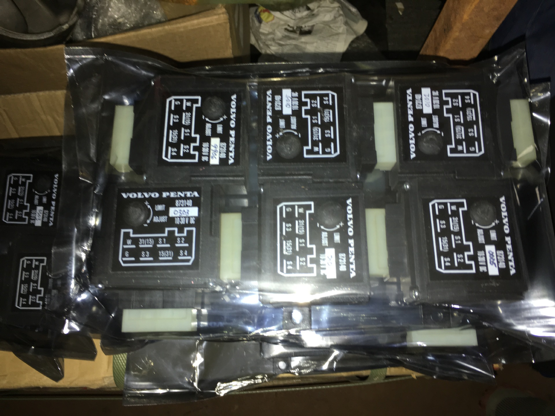 供应沃尔沃发电机组相序保护器873140-阿里巴巴