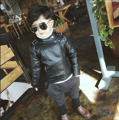 A generation of fat 2020 Autumn and winter new pattern Children's clothing leather clothing Boy rivet Long sleeve Plush zipper coat Manufactor