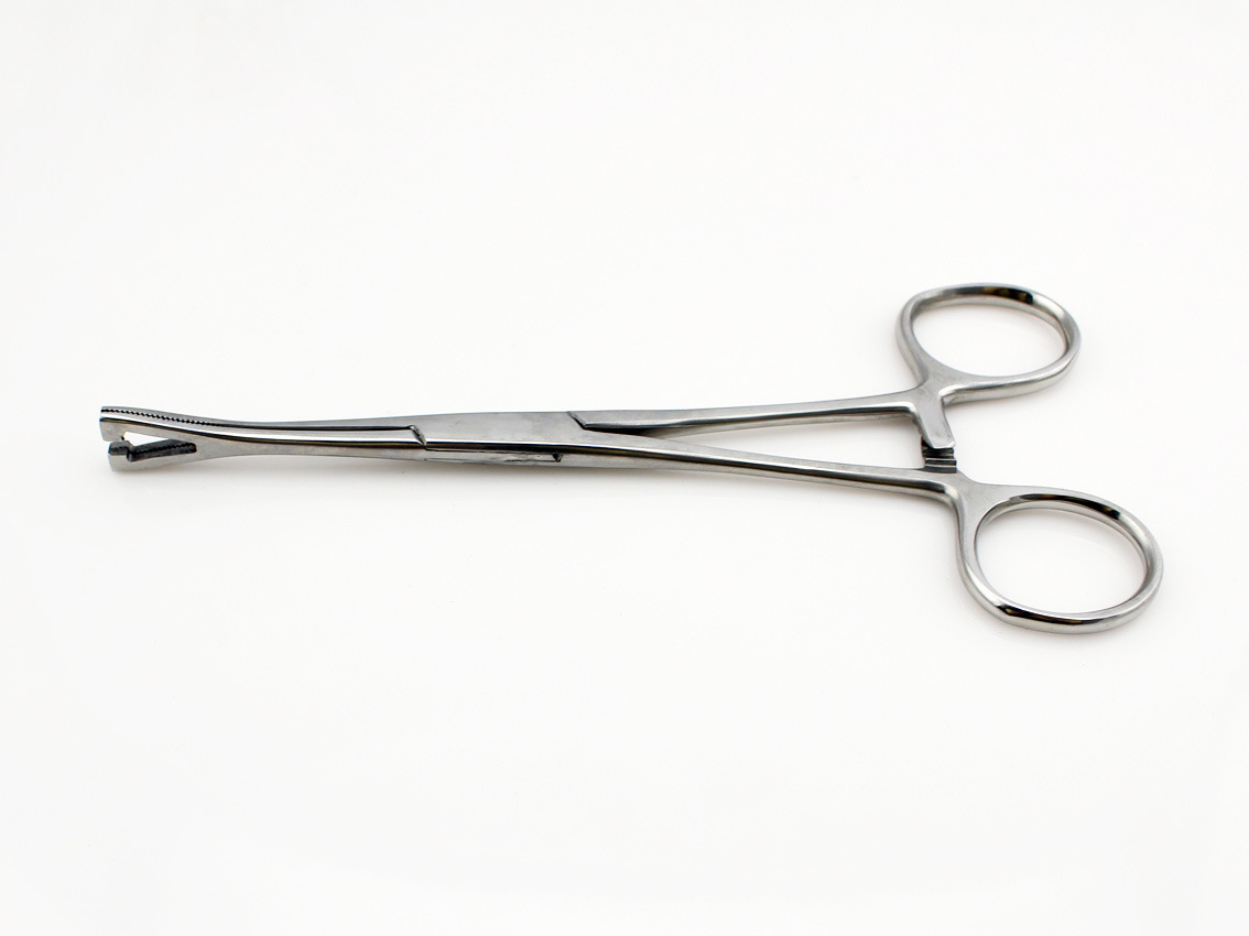 32005 医用钢三角开口钳 ￥23