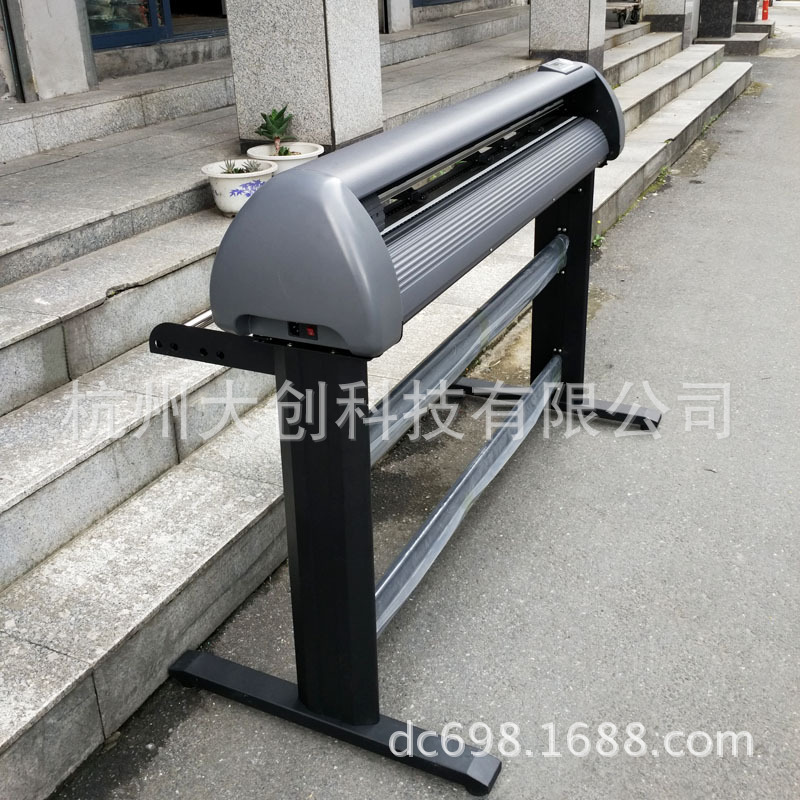 西立K1350反光膜刻字机800图3