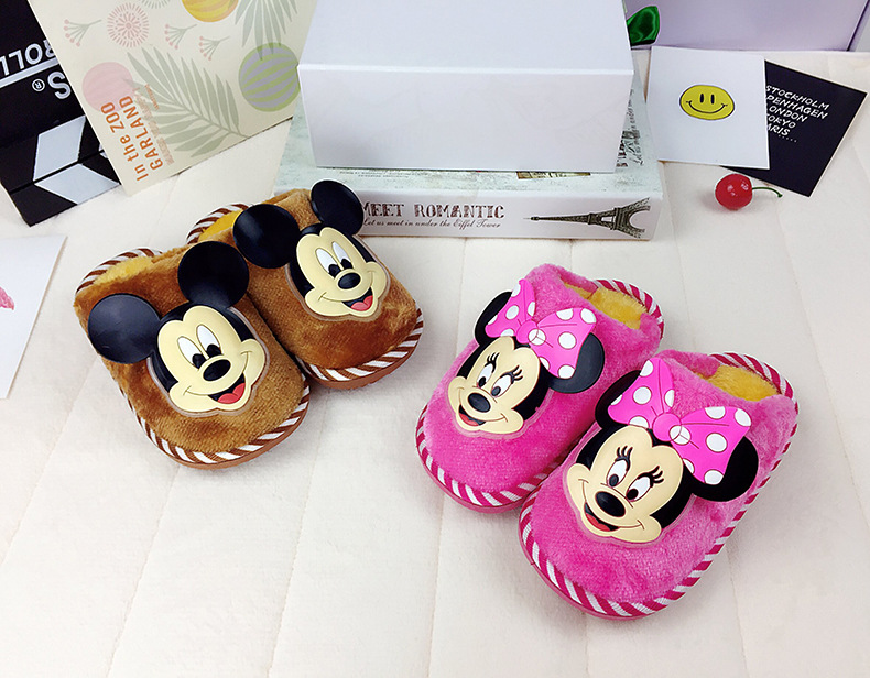 Pantoufles enfants en suède WISDOM YARD - Ref 1027248 Image 6