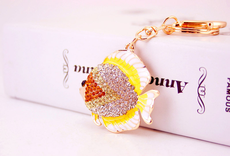 39g Weight Alloy, Metal Material Fish Pattern Unisex Gender Pink, Purple, Blue, Yellow Color Creative Diamond Cartoon Color Tropical Fish Keychain 5
