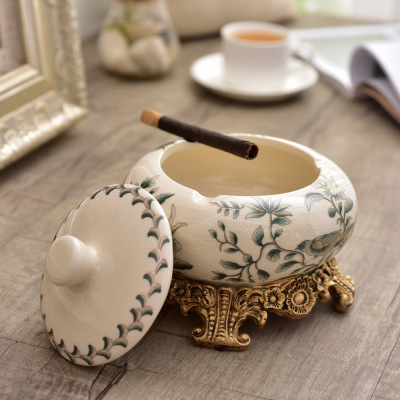 originality fashion circular With cover household ceramics ashtray European style American style ceramics Home a living room decorate Ashtray