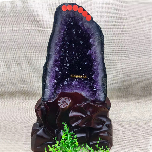organic high quality natural ore with amethyst