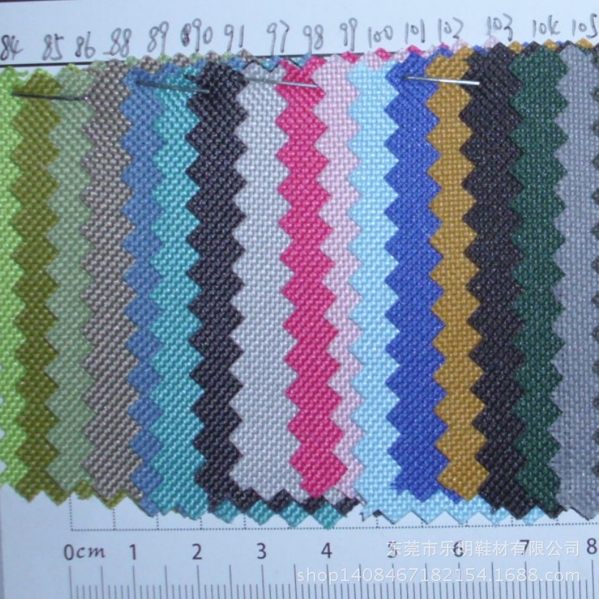 MB5256供应600*600DPU 涤纶 牛津布 鞋材箱包面料