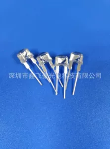Производители Shenzhen напрямую поставляют F8/8 мм соломенная шляпа теплый белый свет 0,5 Вт Прямая вставка Большой кронштейн -светодиодный светодиод