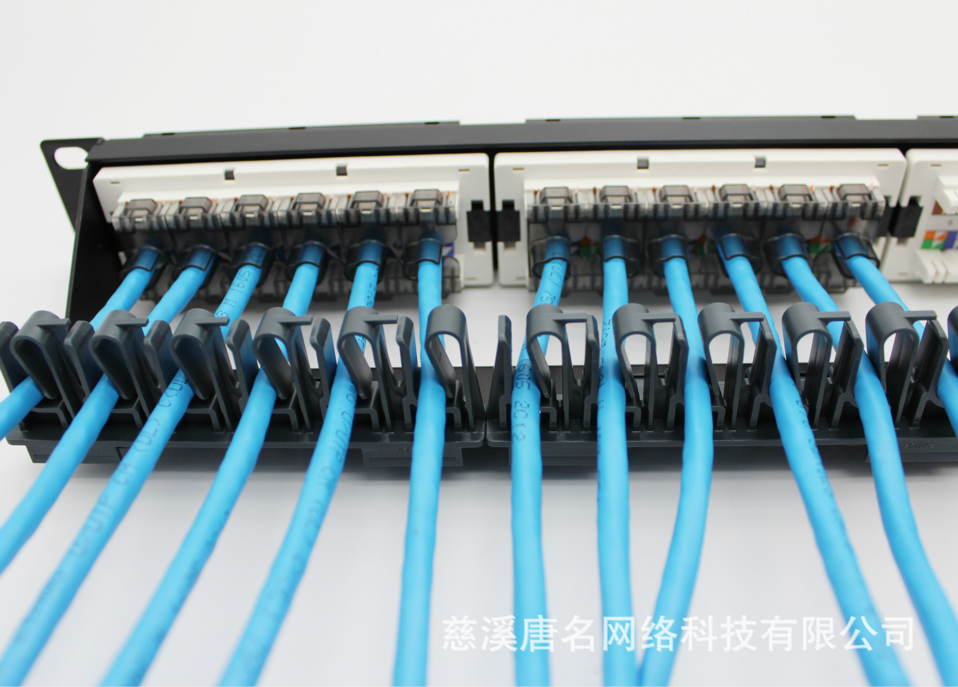 新款六类网络配线架 CAT6 24口配线架 带理线卡扣槽-阿里巴巴