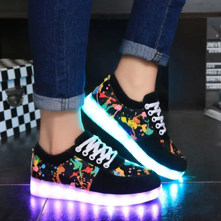 Factory direct supply colorful 11 mode colorful luminous shoes LED lights USB charging men and women couples style graffiti sneakers_voghion.com