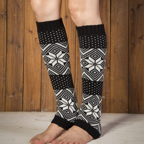 Knitted wool factory direct supply wholesale boot covers leggings warm pile Christmas socks snowflake dot socks