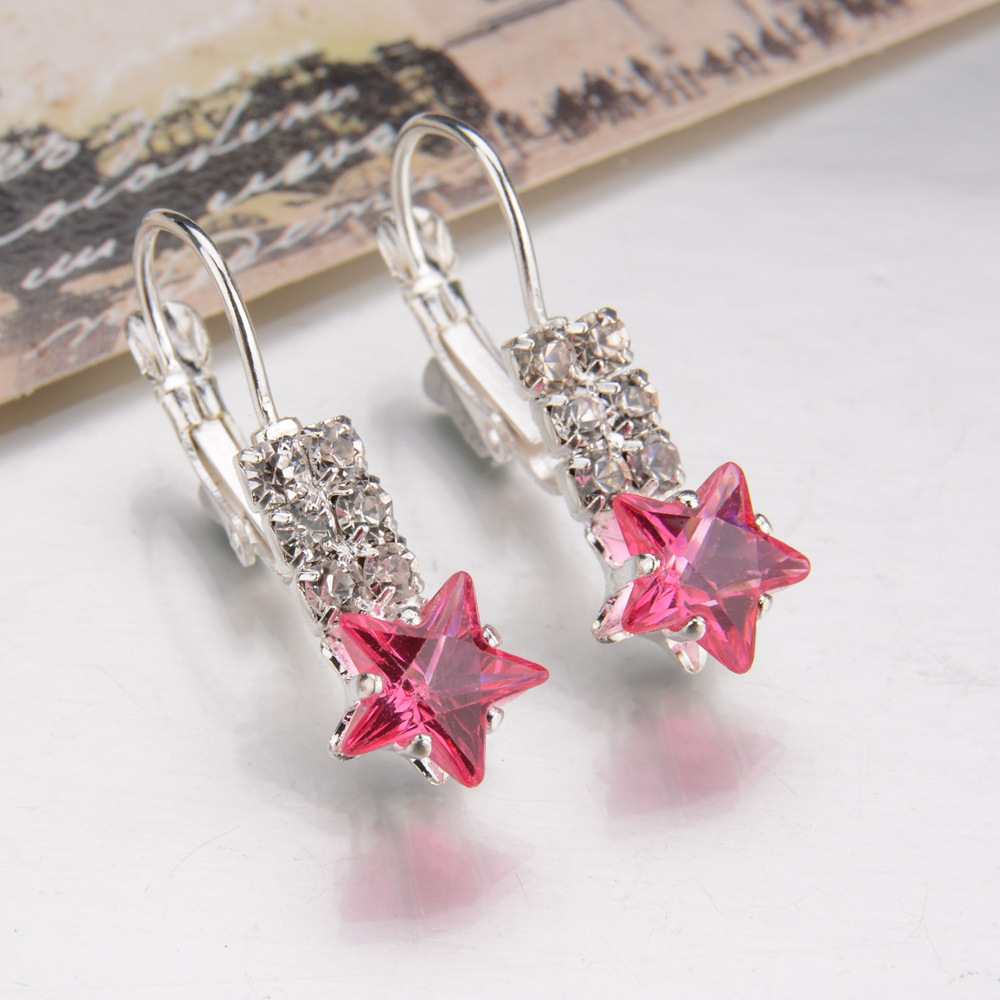 Star Crystal Hundred Earrings Beautiful Shiny Four-claw Diamond Earrings Women Wholesale display picture 3