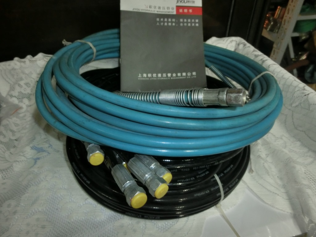 d418f4ac53cdf6a27bdc4f9861d4e7