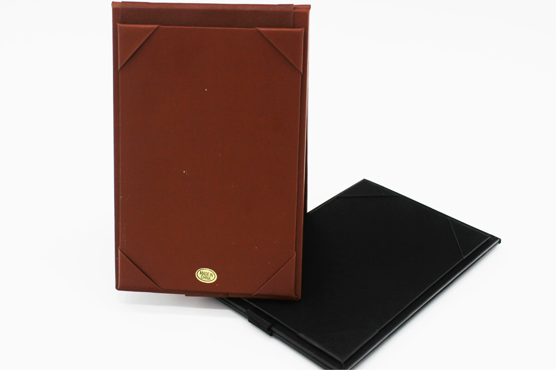 Производство высококачественной кожи А-образный треугольник винного бренда, подходящий для гостиничных ресторанов