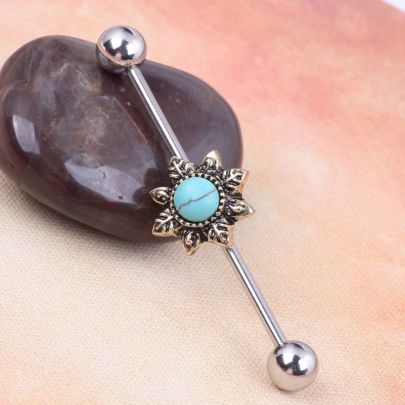 Pointed titanium steel lip stud product view