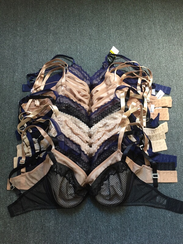 Chest Deep V Push-up Large Size Bra Sexy Lace Super Book Breathable Large Cup Small Underwear